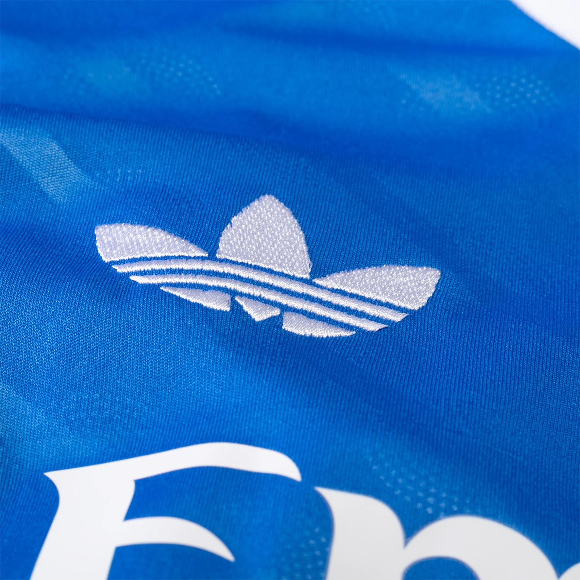 koszulka futbolowa Real Madryt 2025-2026,nadruku stroje piłkarskie ARDA GULER #15 Real Madryt Długi rękaw Trzeci internetowy,Tanie Koszulki Piłkarskie Real Madryt Długi rękaw ARDA GULER #15 Trzeci 2025-2026 Stroje Piłkarskie,Real Madryt koszulki