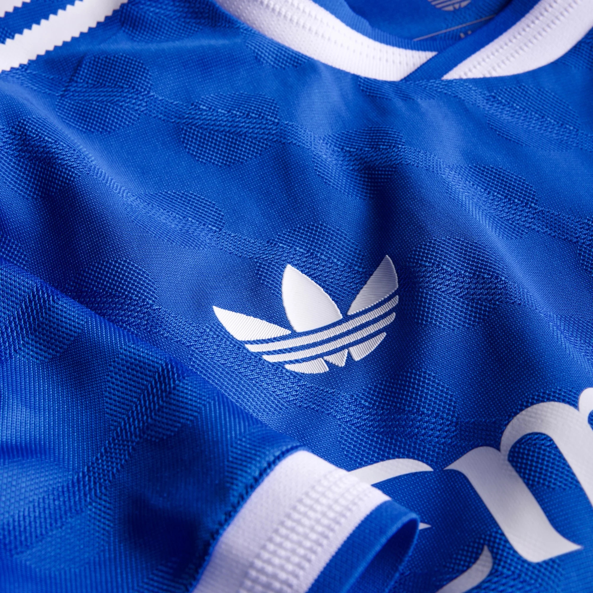 koszulka piłkarska Real Madryt 2025/26,oryginalne Koszulki Piłkarskie SERGIO RAMOS #4 Real Madryt Kobiety Trzeci internetowy,Tanie Koszulki Piłkarskie Real Madryt Kobiety SERGIO RAMOS #4 Trzeci 2025-2026 Stroje Piłkarskie,Real Madryt koszulki piłkarzy